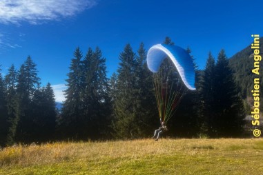 Mini parapente YOLO 15 | 2.56 kg (max 95 kg)